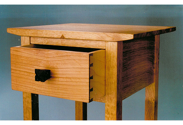 Side Table in English Oak and Cherry - detail